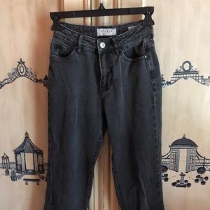 PAC Sun mom jean